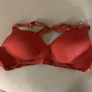 VS Wireless Push Up Bra